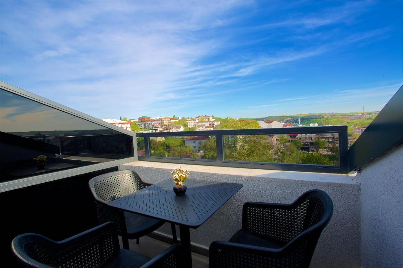 Days Inn By Wyndham Istanbul Arnavutkoy Ngoại thất bức ảnh